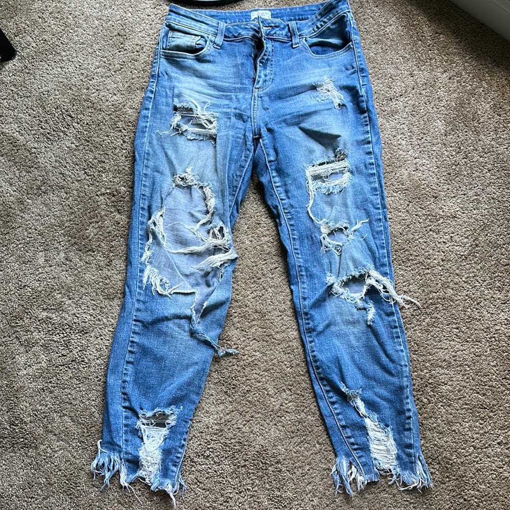 Super distressed skinny jeans (size9)